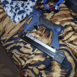 Campbell Hausfeld Brad Nailer CHN10401