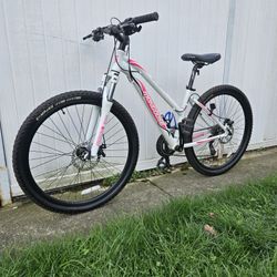 Switchback Trail MOUNTAIN BIKE 