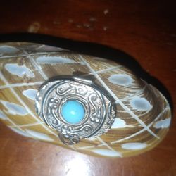 Vintage Homemade Pill Holder? Made From A Beautiful Shell No Cracks Chips Or Other With A Turquoise Piece 🧩 On Top Of The Silver Clasps For Sale.