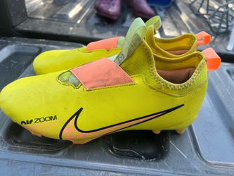 Youth Cleats