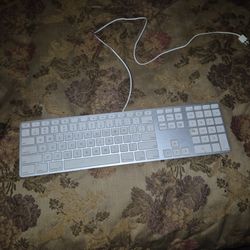 Authentic used apple keyboard