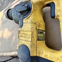Dewalt D25303 Hammer Drill 