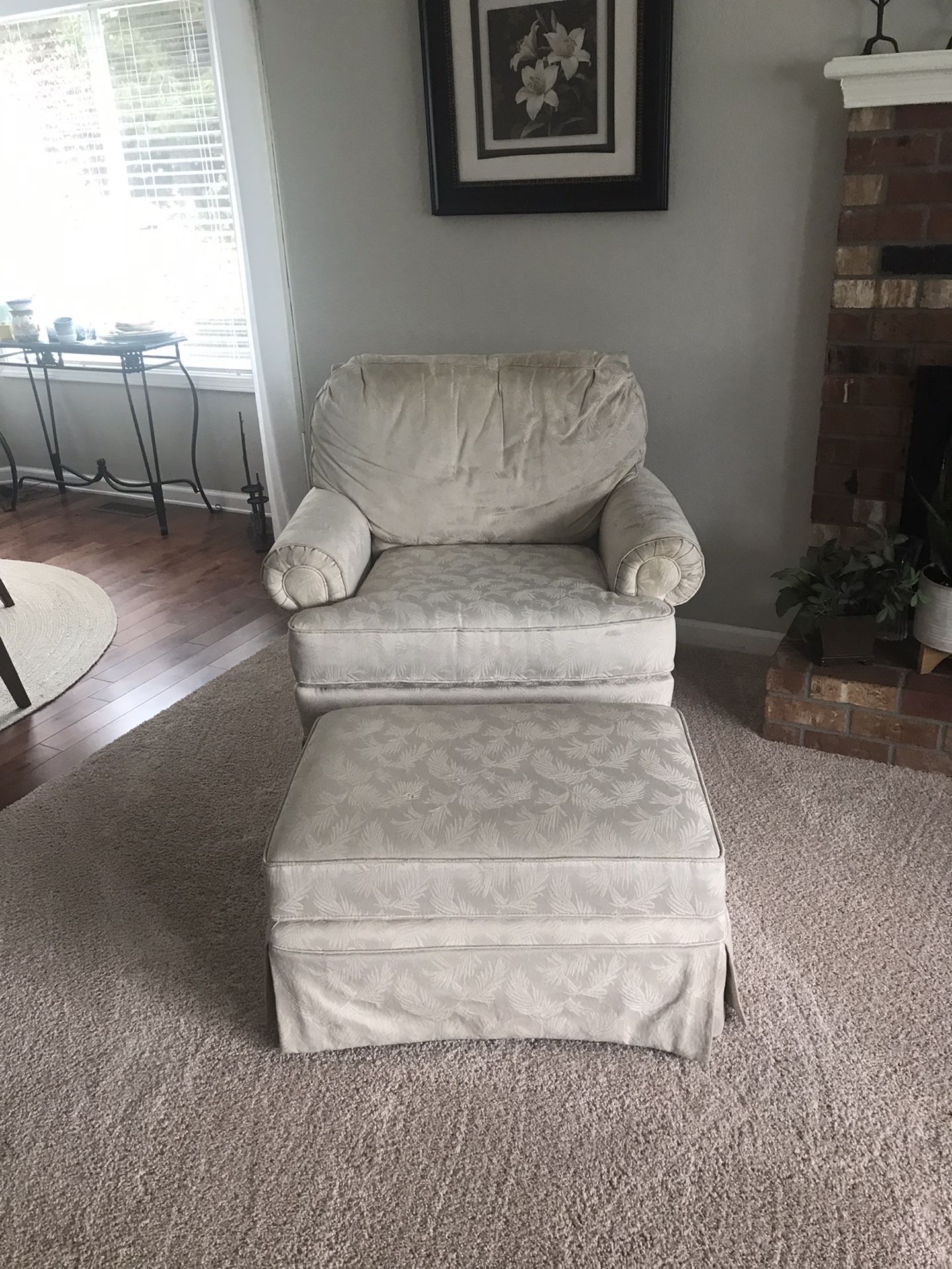 Chair And ottoman
