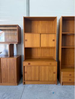 Mid Century Danish Teak Bookshelf / Wall Unit