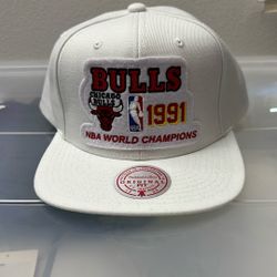 Mitchell And Ness Authentic Retro Vintage SnapBack Hat - Michael Jordan Championship Chicago Bulls NBA Basketball New Era 47 Brand Nike Sports