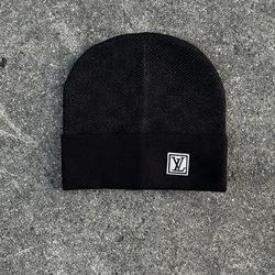 Black beanie