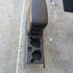 2003.  Toyota Ya Oma. Center Consola.  Parts