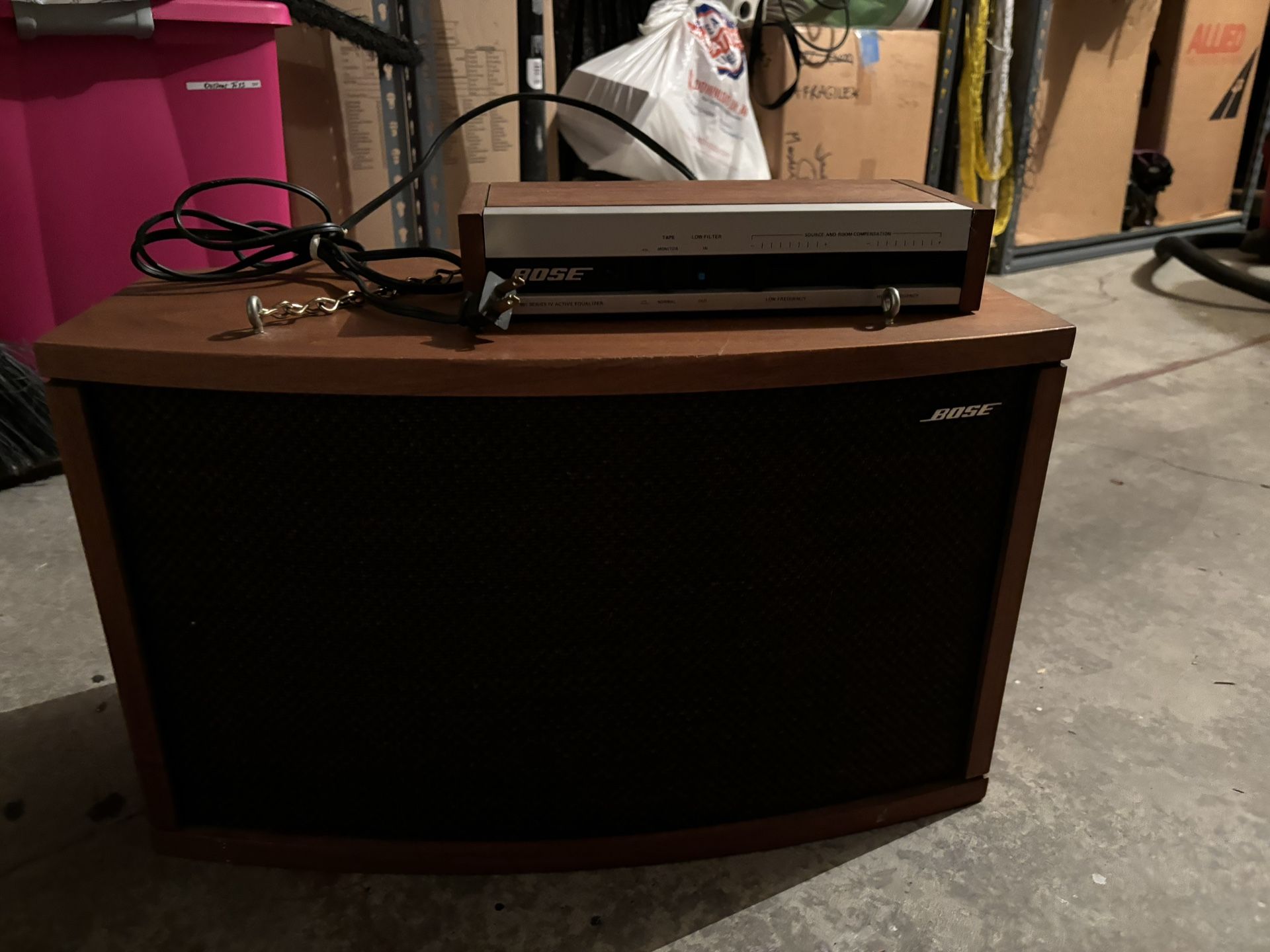 Boss 901 Speakers