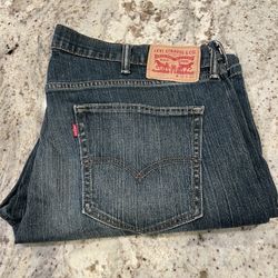LEVI STRAUSS & CO. 559