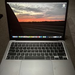 macbook pro 13”
