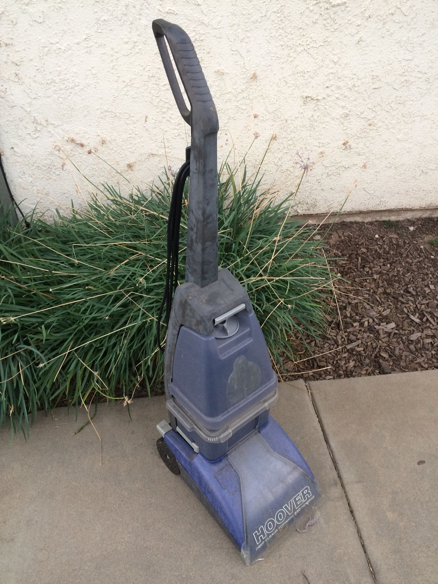 Hoover Carpet Cleaner Vacuum.. exterior discoloration, but works indeed