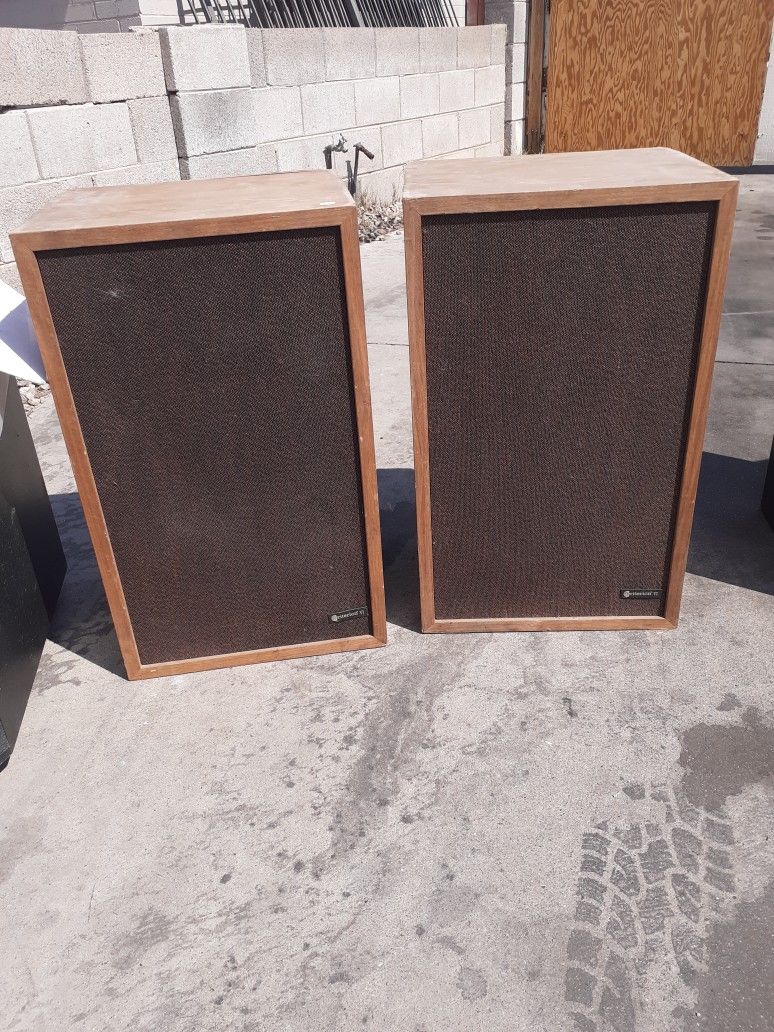 Criterion VI Speakers