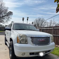 2007 GMC Denali 