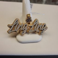 10k Gold Pendant 32.9 Grams If You Are Interested Ask For Maribel Thank You 😊 