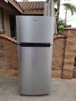 28x29x68 WHIRLPOOL FRIDGE 18CUFT SILVER 3MONTHS WARRANTY DELIVER INSTALLATION