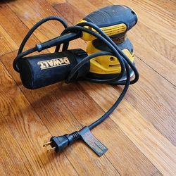 Dewalt Sander With Speed Setting 