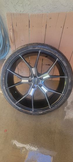 20X8.5 Rims and Nexen Tires 245/35ZR20