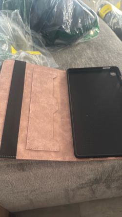 Large Samsung case holder