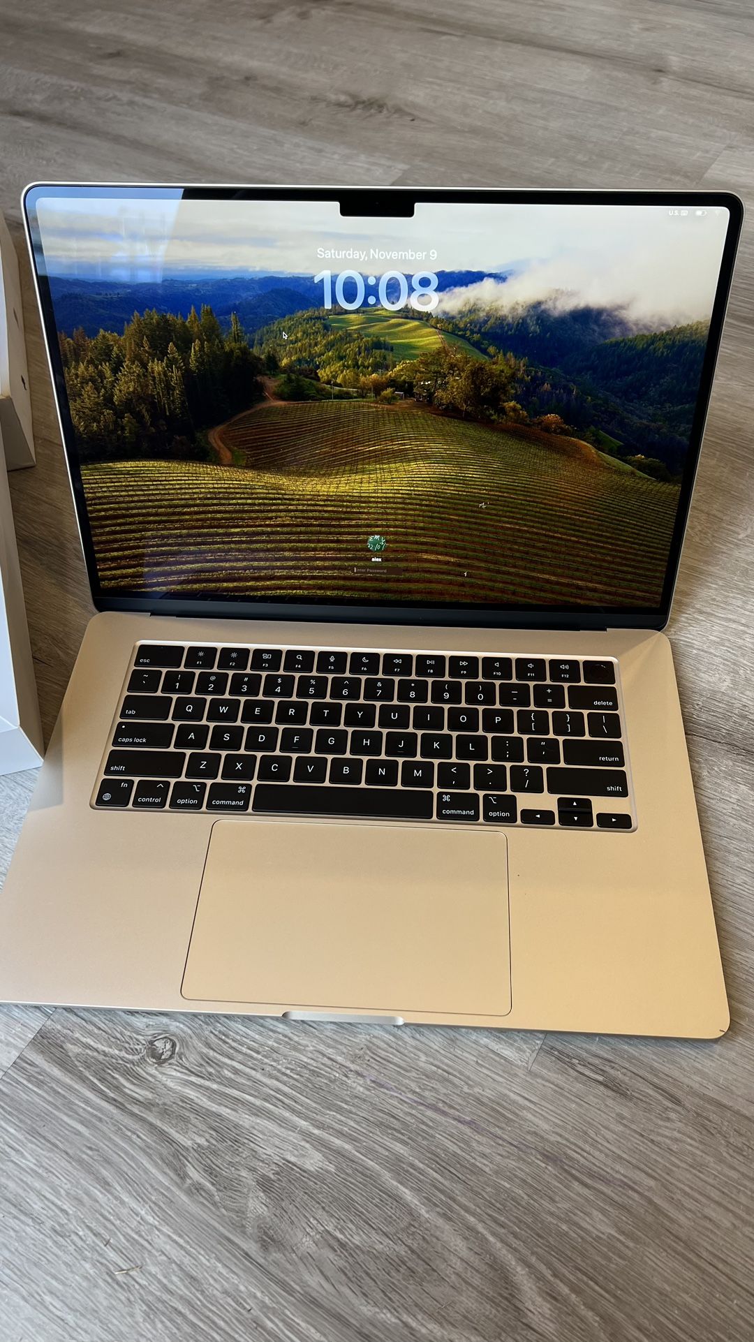 NEW 15 Inch MacBook Air With M3 Chip 256 GB/8GB Unified Memory