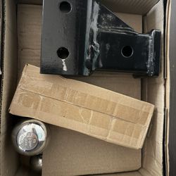 TowSmart Adjustable Tri-Ball Mount Hitch