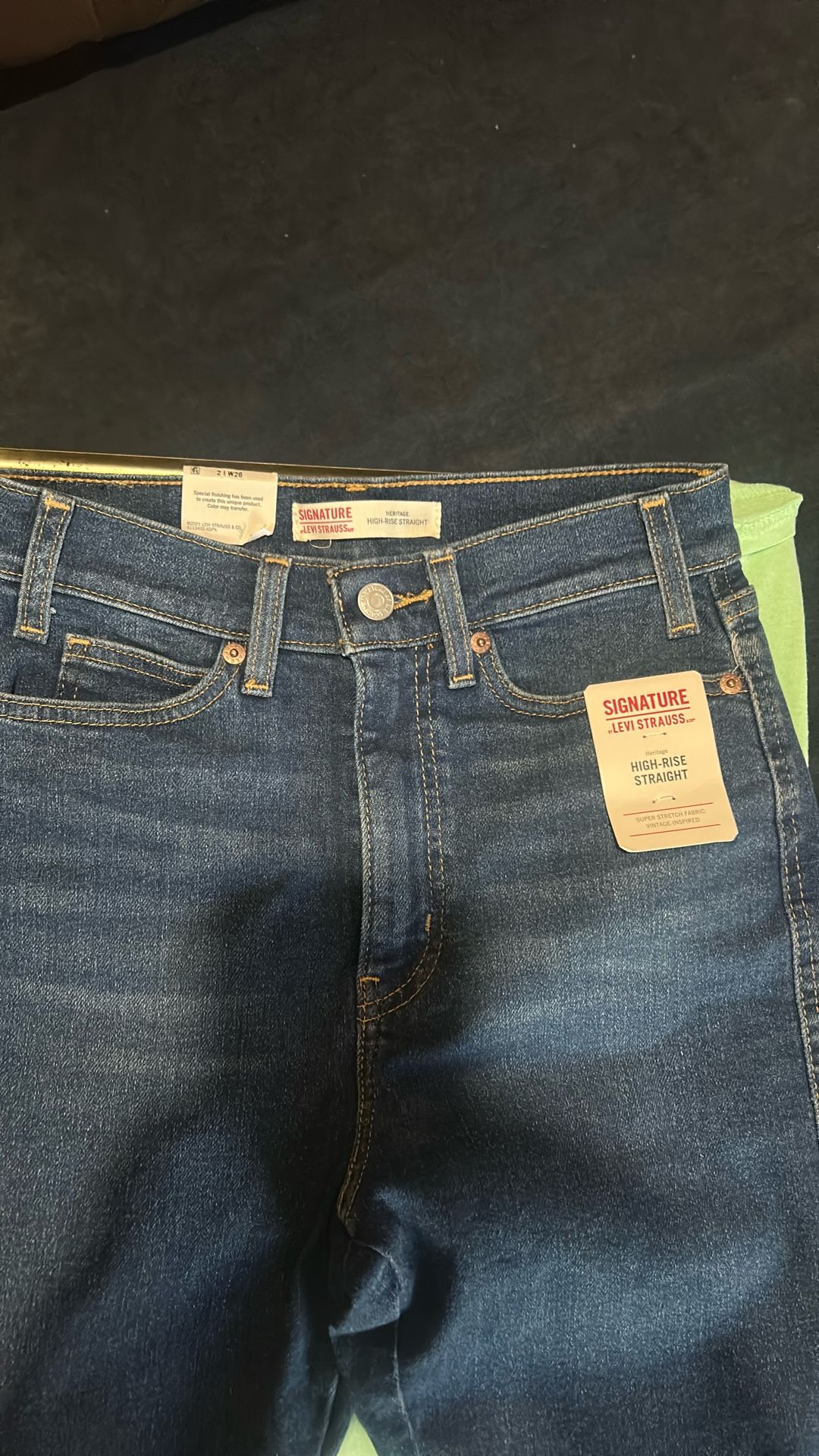 Signature LEVI STRAUSS