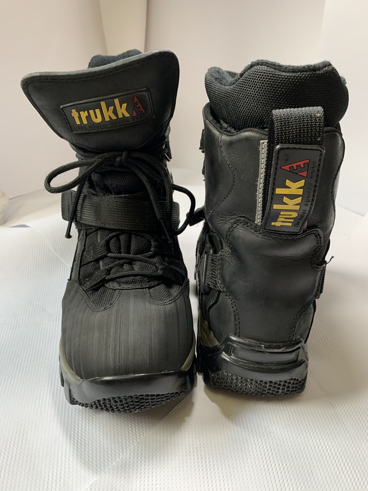 TRUKK Thundersnow Boot. Like new.