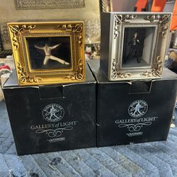 Gallery Of Light Elvis 