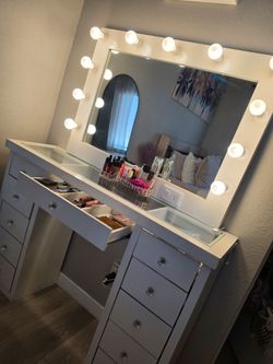 Make up Vanity