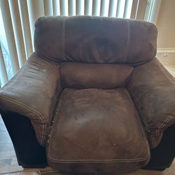 Oversized Chair 