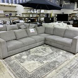 Thomasville Caler Convertible Sleeper Sectional with Storage
