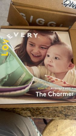 The charmer Lovevery