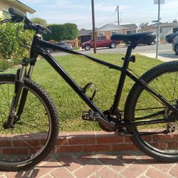 Men's Bicycle  For Sale Sz 26 Tires