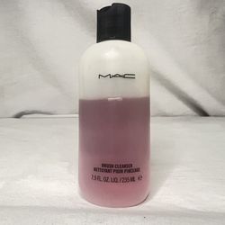 MAC Cosmetics Brush Cleanser 7.9 Fl. Oz. Liq. / 235 ML