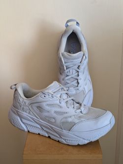 Hoka One One Clifton L sneakers trainers W 9.6 M 8.5 in light gray / white
