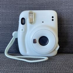 Instax camera mini 11 