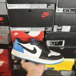 Jordan 1 Low Powder Blue size 9  USED But Clean