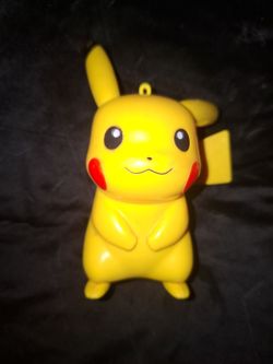 2016 Pokémon Pikachu USB Charger / Battery Box (Geeknet)