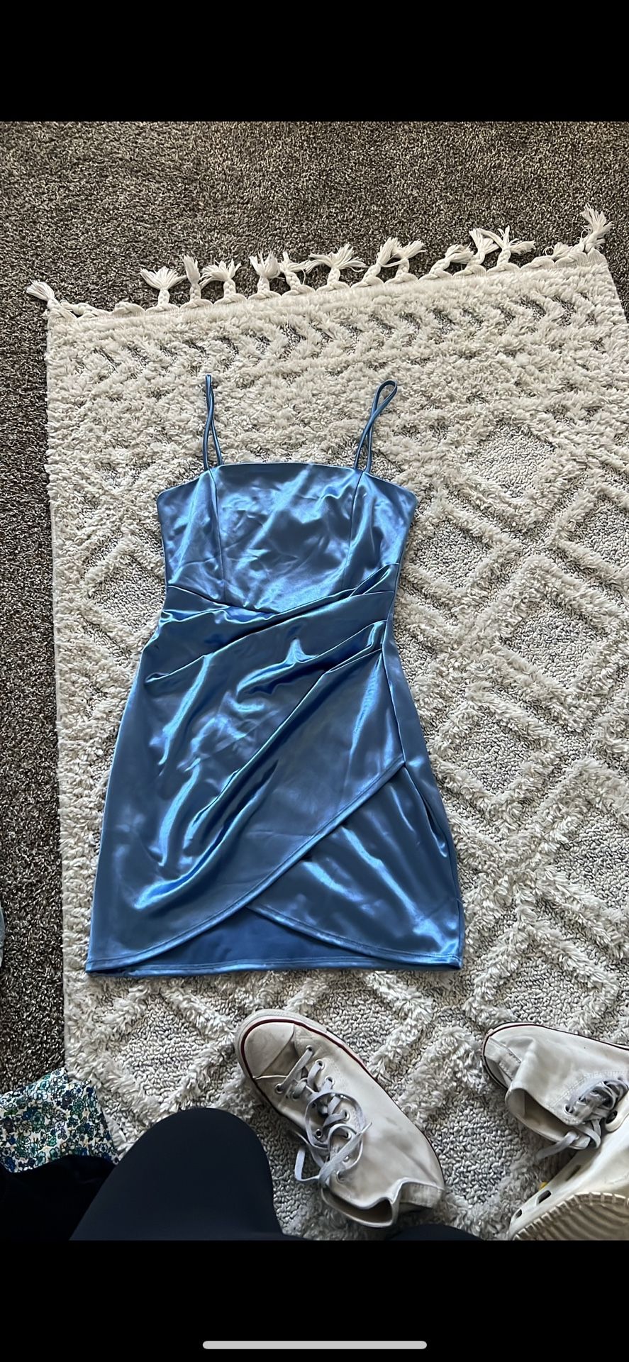 windsor dress light blue- size small