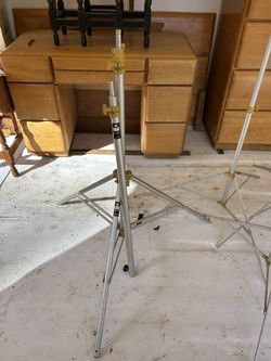 Lowel Light Stands Large From 4 Feet To 21 Feet