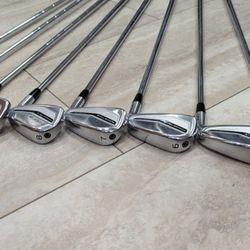 COBRA King Forged Tec-X Iron Set
