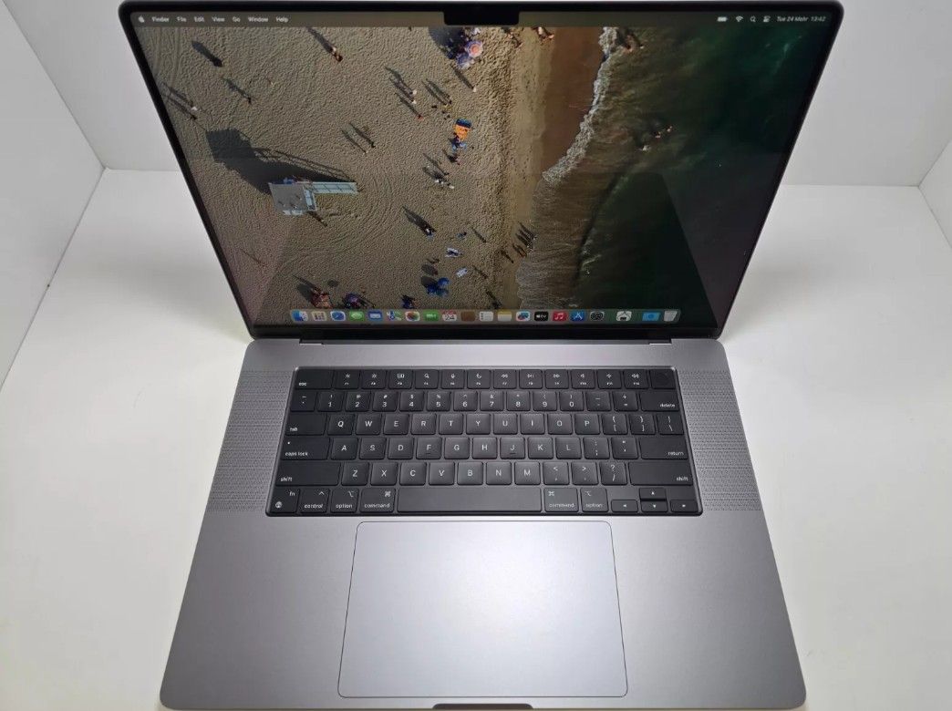 Mac Book