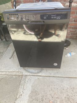 Whirlpool Dishwasher. Works great!