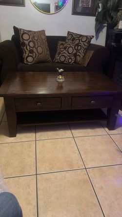 Selling Table