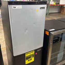 2.6 cu. ft. Mini Fridge in Stainless Look, ENERGY