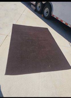 Carpet Size 6ft X 82 inch only used one time