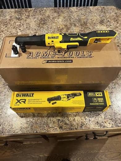 DeWalt 20v 1/2 And 3/8 Ratchet