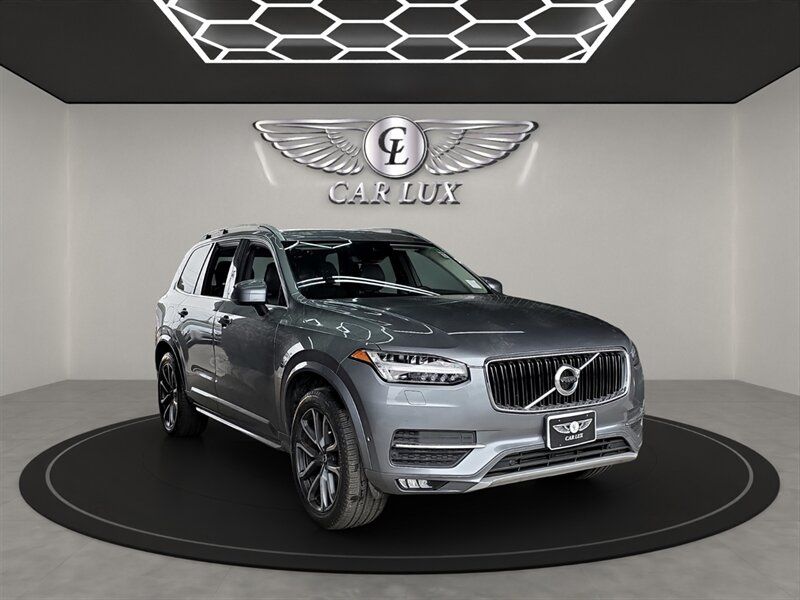 2016 Volvo XC90 T6 Momentum