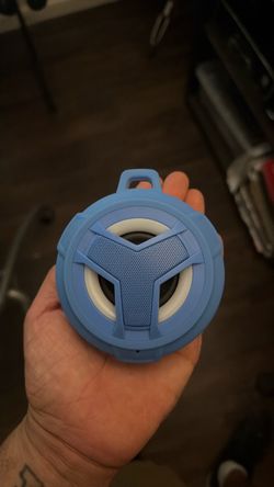 Bluetooth speaker LED