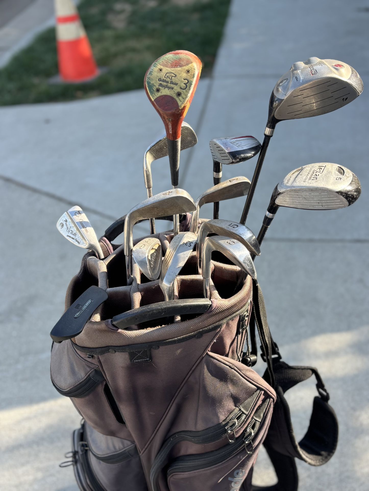 Golf Clubs With Taylor Made Golf Bag With Cooler Compartment Right Hand