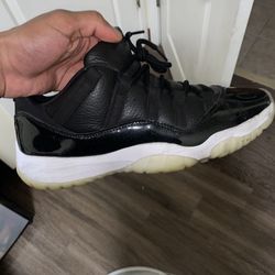 Air Jordan 11s low  Size 11.5